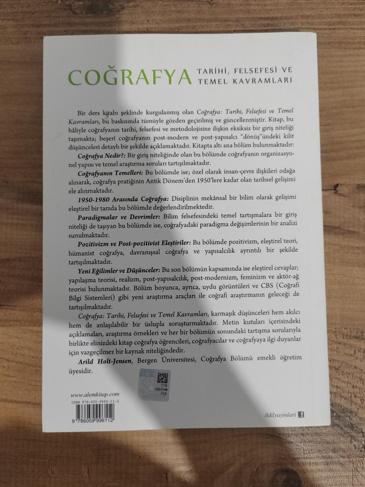 Coğrafya Tarihi, Felsefesi ve Temel Kavramları Kitabı - Görsel 2