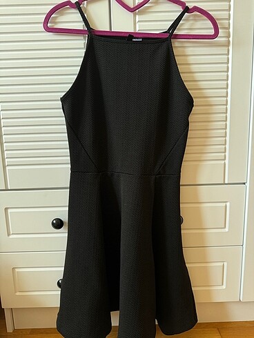 h&m siyah halter yaka elbise