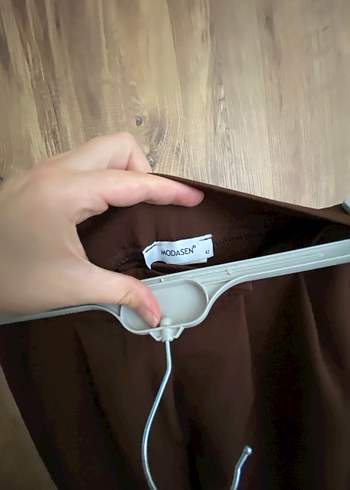 40 Beden Kadın Kahverengi Pilili Midi Kumaş Pantolon
