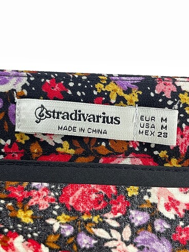 m Beden çeşitli Renk Stradivarius Mini Şort %70 İndirimli.