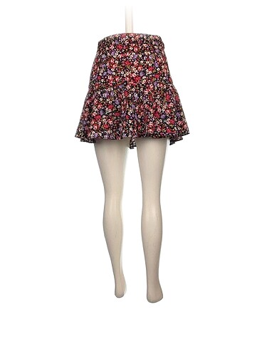 m Beden Stradivarius Mini Şort %70 İndirimli.