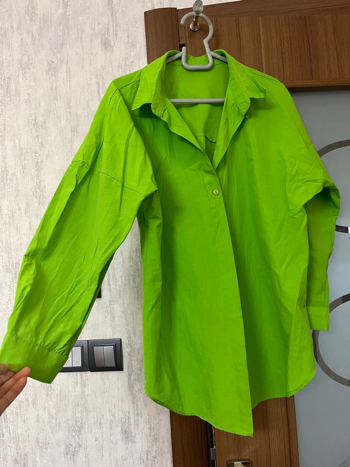 Yeşil Gömlek - Görsel 2