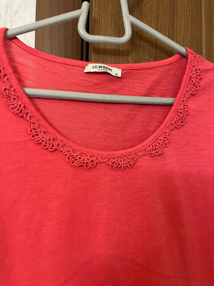 Dantel Detaylı Kırmızı Kadın Atlet - Görsel 2