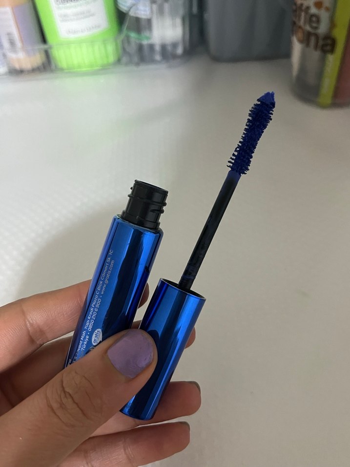 Parlak Mavi Maskara - Görsel 2