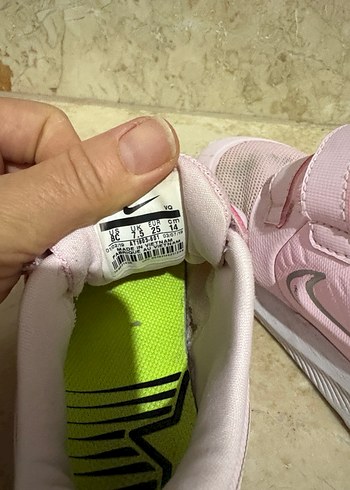 Nike orjinal Kız Çocuk Pembe Cırt Cırtlı Spor Ayakkabı - Görsel 3