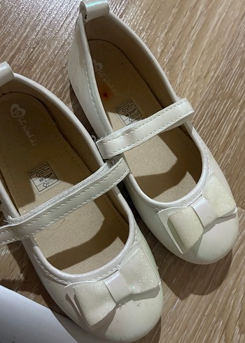 Kız Çocuk Beyaz Babet Ayakkabı - Görsel 2