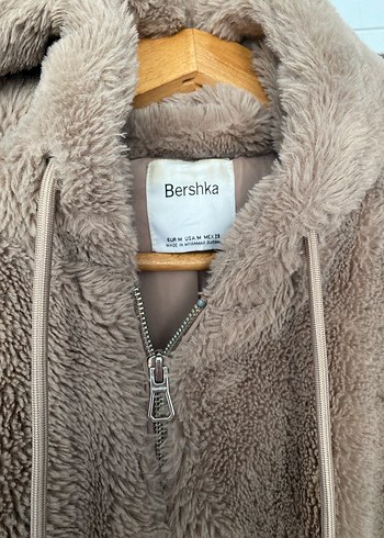 38 Beden Bej Kadın Peluş Kapüşonlu Ceket