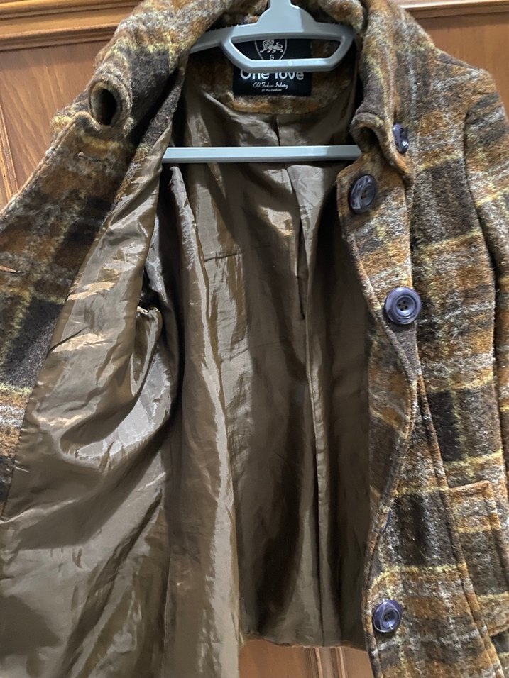 Kahverengi Düğmeli Kadın Yün Kaban - Görsel 2