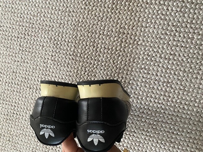 38 Beden Adidas Samoa