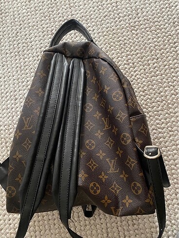 Louis Vuitton Lv sırt çantası