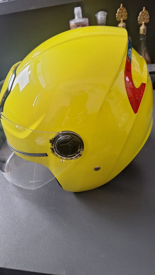 #Sarı Parlak Biker Motosiklet Kaskı - Görsel 3