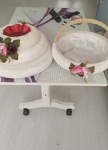 Kına. Sepetleri. 