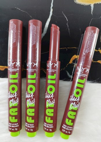 NYX Renkli Dudak Parlatıcısı Stick - Görsel 4