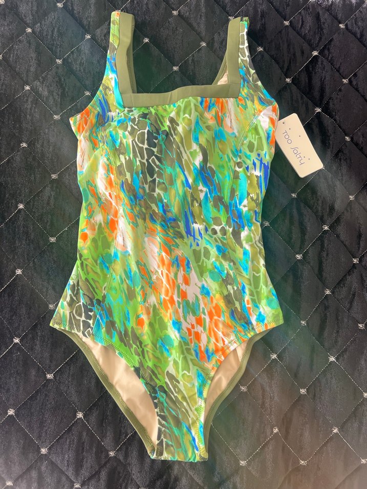 Yeşil Desenli Kadın Mayo - Görsel 3