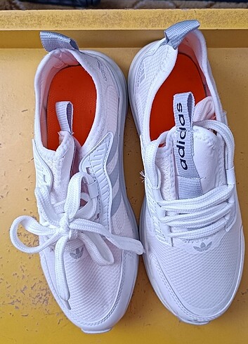 38 Beden Beyaz spor ayakkabı 