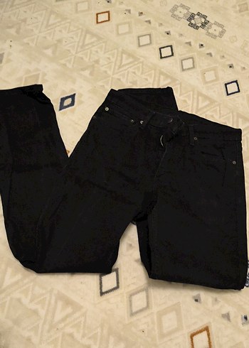 Levis Siyah Duz Kesim Jean Pantolon