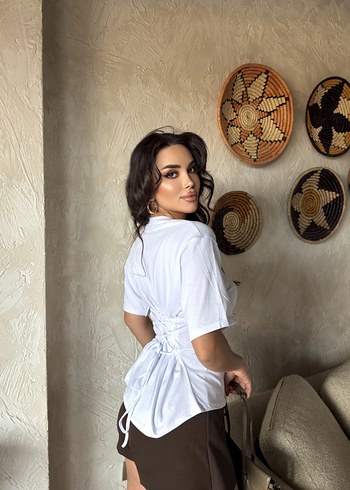 Beyaz Kısa Kollu Salaş Tişört bağlamalı - Görsel 4