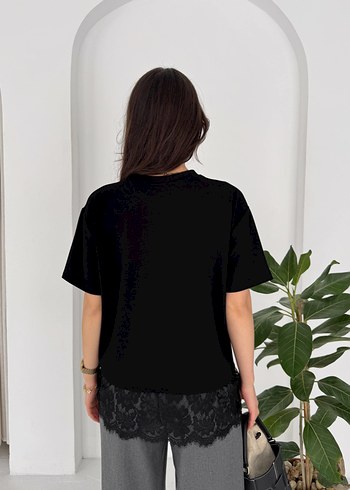 Siyah Dantel Detaylı Kadın Tişört - Görsel 3
