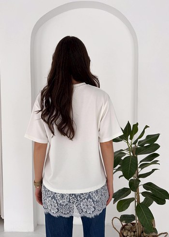 Dantel Detaylı Beyaz Kadın Tişört - Görsel 3