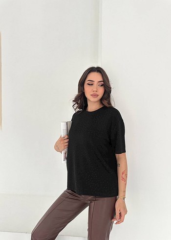 Deri Görünümlü Siyah Kısa Kollu Tişört - Görsel 2