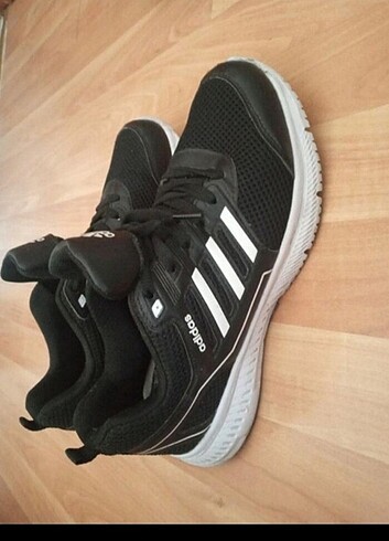 40 Beden Adidas ayyakkabı