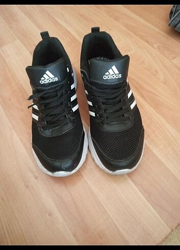 Adidas ayyakkabı