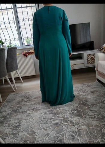 Yeşil Uzun Kollu V Yaka Kadın Abiye Elbise