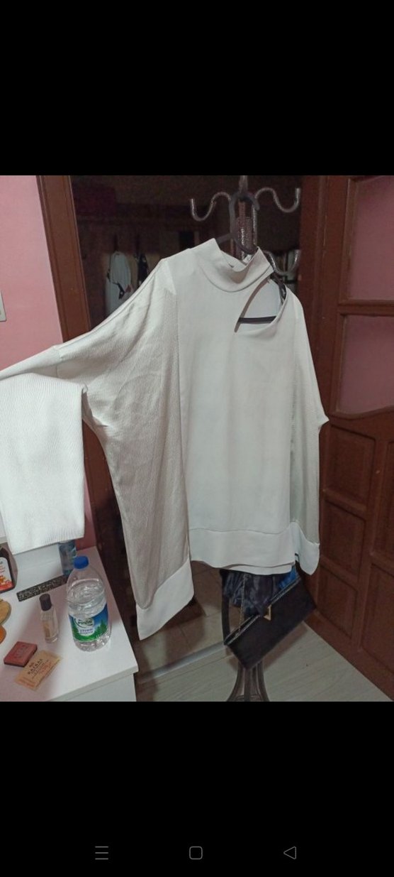 İpekyol Omuz detaylı Üst - Görsel 3