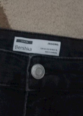 Bershka 30