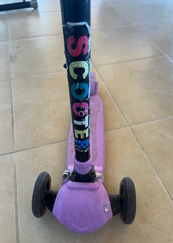 Renkli orjinal Çocuk Scooterı - Görsel 3