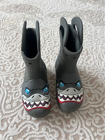 26 numara crocs bot