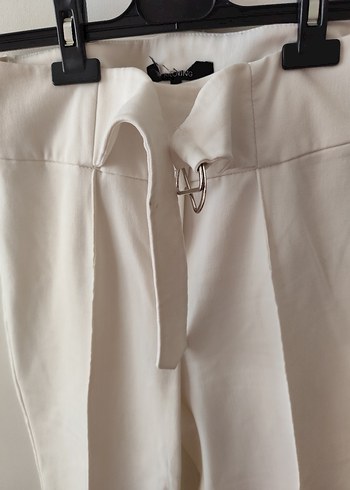 Beyaz Kemerli Midi Kadın Kumaş Pantolon - Görsel 2