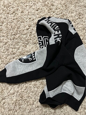 Zara Sweat