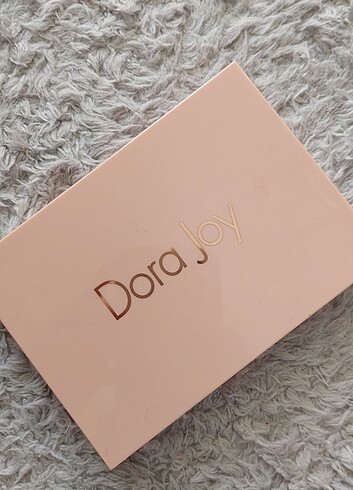 Dora Joy Palet