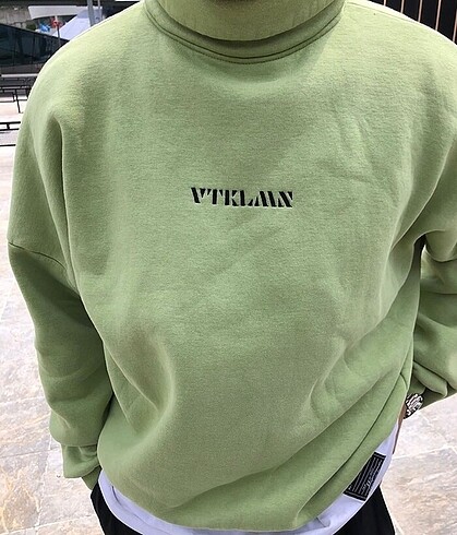 Boğazlı sweatshirt