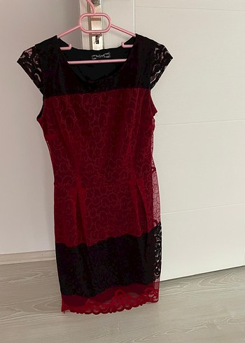 Bordo Dantel Detaylı Midi Gotik Elbise