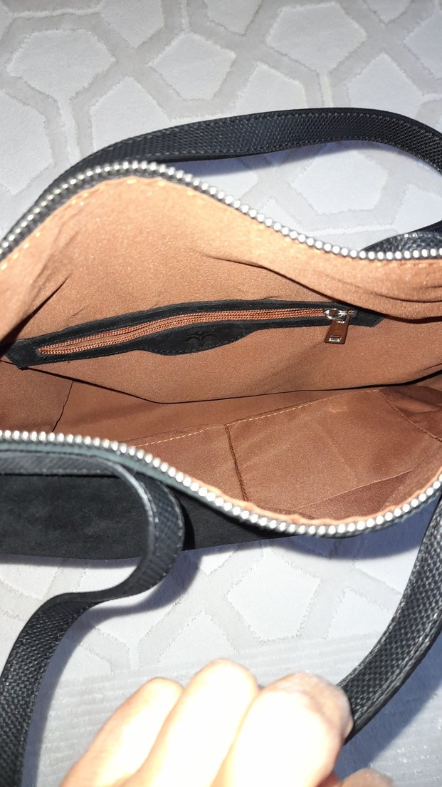 Siyah Süet Fermuarlı Gotik Kadın Çanta - Görsel 4