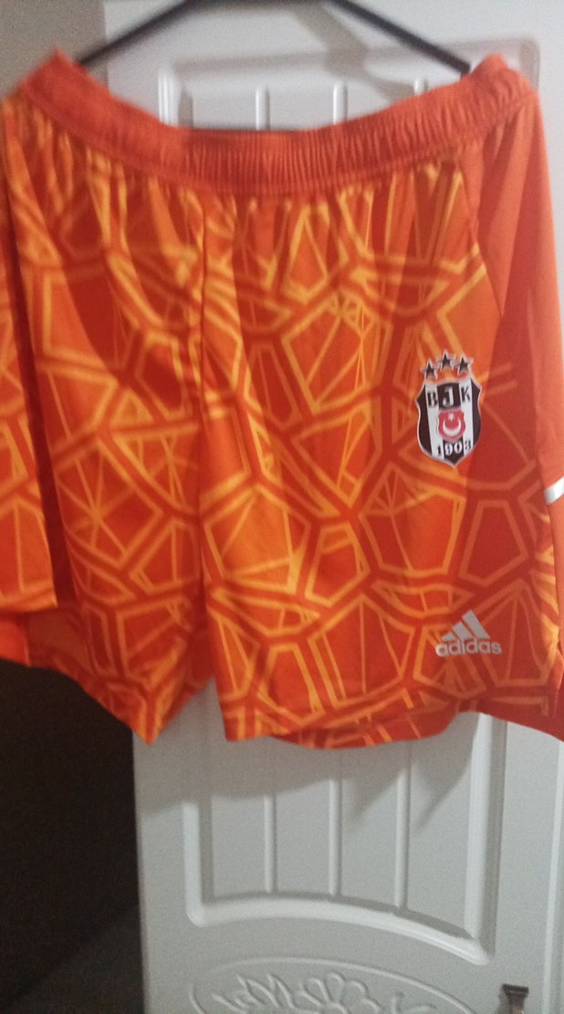 Turuncu Desenli Gevşek Kesim Erkek Şort - Görsel 4