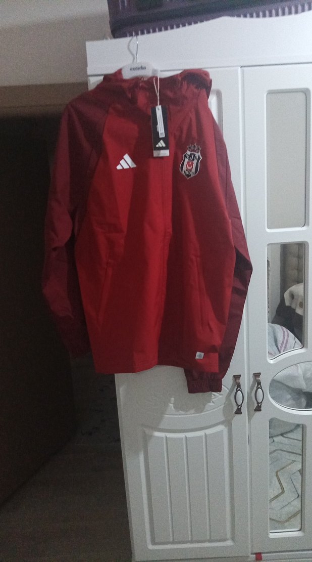 Kırmızı Erkek Spor Tarzı Yağmurluk - Görsel 3