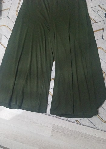 Kadın Haki Bol Kesim Piliseli Kumaş Pantolon - Görsel 2