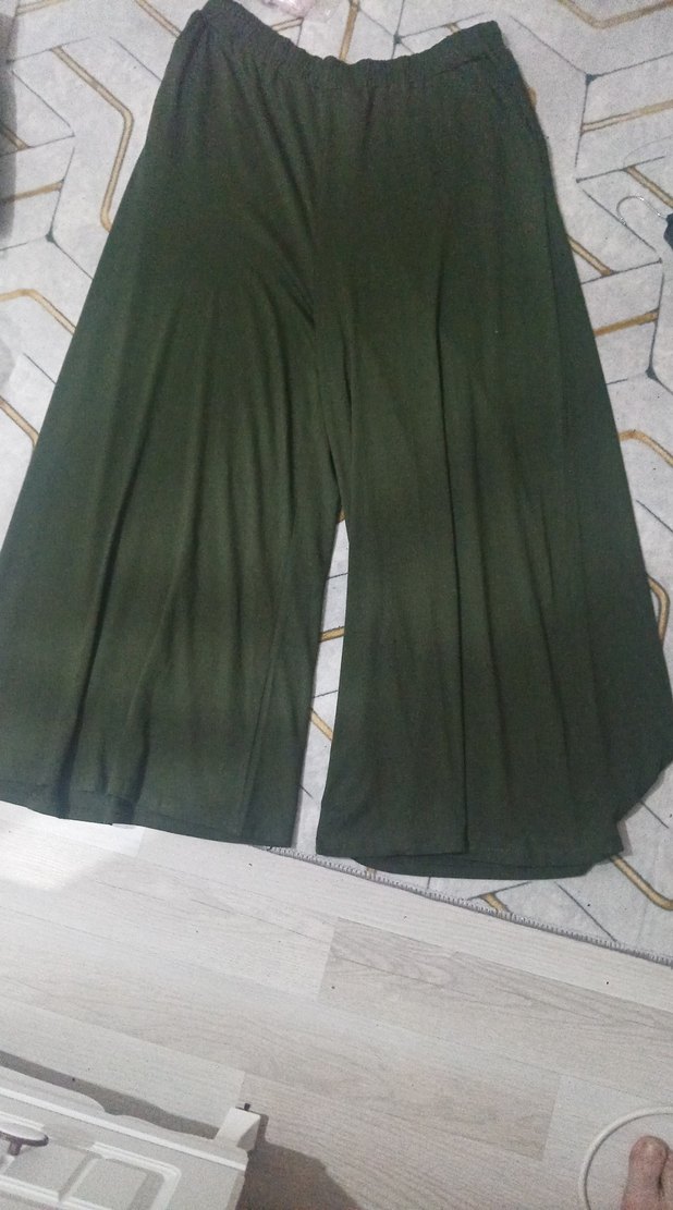 Kadın Haki Bol Kesim Piliseli Kumaş Pantolon - Görsel 2