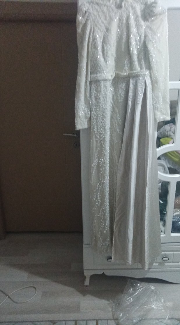 Uzun Kollu Drape Detaylı Beyaz Nişan Elbisesi - Görsel 3