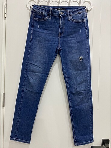Mavi Mom Jean