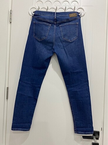 28 Beden Mavi Mom Jean