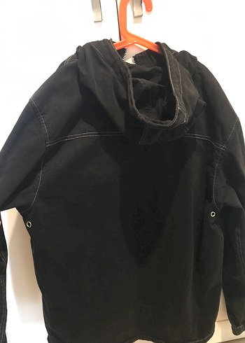 Pull and Bear Siyah Kapüşonlu Fermuarlı unisex Ceket