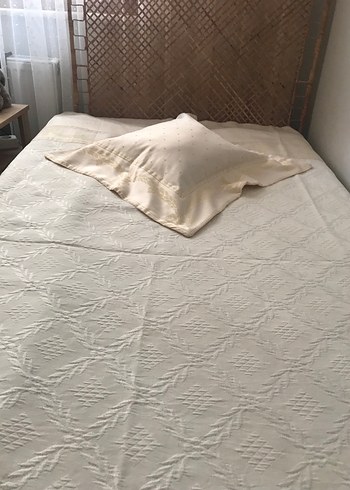 Tek kişilik yatak örtüsü