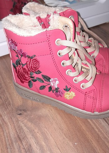 KİNETİX Çocuk Kırmızı Nakışlı Kürklü Bot - Görsel 8