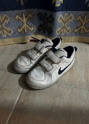 Beyaz Nike Erkek Çocuk Spor Ayakkabı - Görsel 2