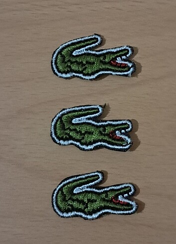 Lacoste patch yama 