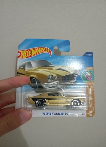 Hot wheels 70 chevy camaro rs